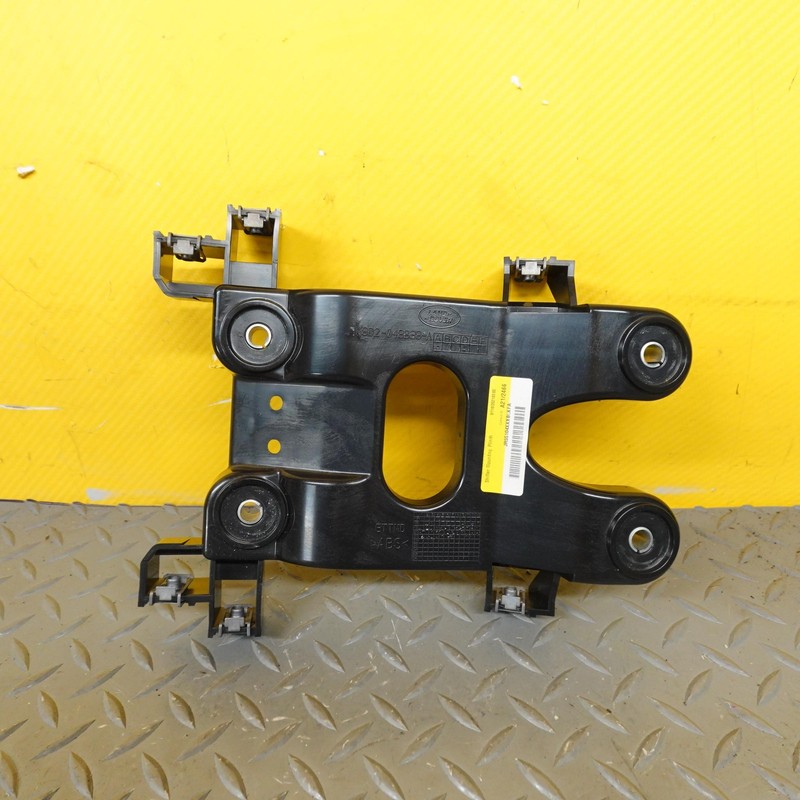 2020-2021 RANGE ROVER EVOQUE BRACKET INTERNAL TUNNEL CENTRAL OEM K8D2-048B38-A
