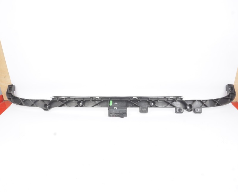2014 - 2019 Maserati GHIBLI Rear Bumper Upper Center Support Bracket OEM