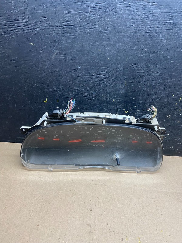 2006 Ford E350 Gauge Speedometer Cluster OEM t9194 DG