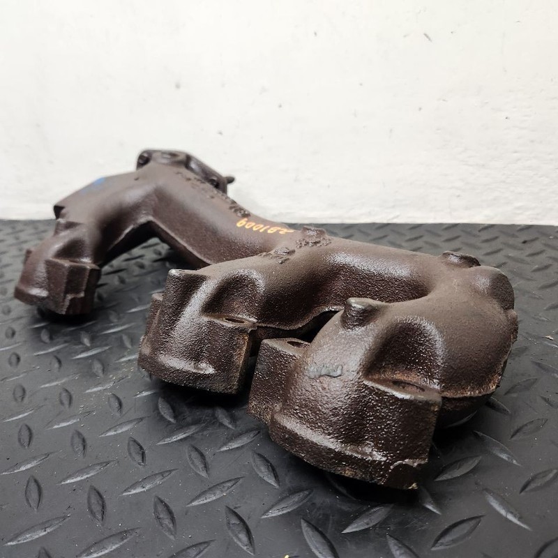 02-05 Chevrolet Astro Van Left Driver Exhaust Manifold OEM 12750693
