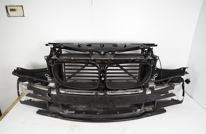 2013-2015 BMW F01 F02 750i Radiator Front Core Support Shroud Reinforcement OEM