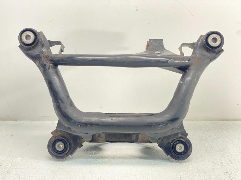 98-06 BMW E46 3 Series Rear Lower Axle Subframe Crossmember Carrier Cradle OEM✅
