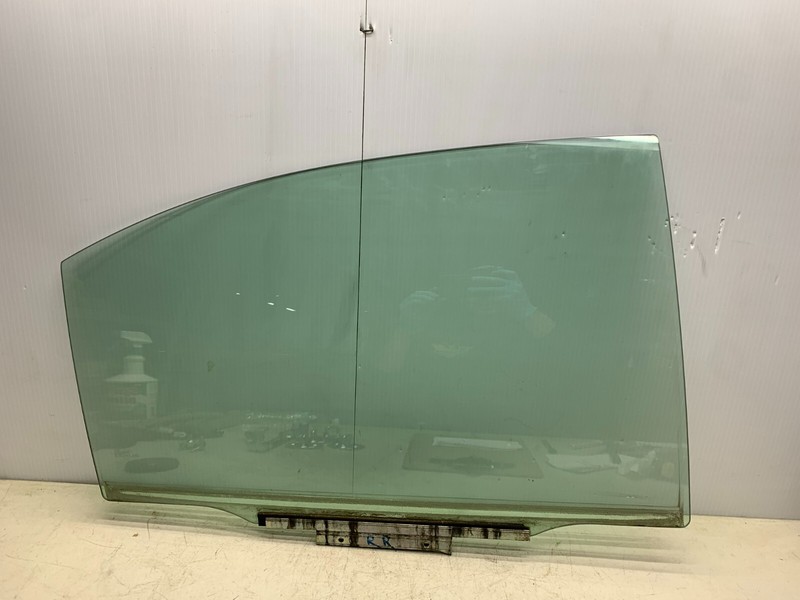 2002-2004 LEXUS ES300 ES330 RIGHT PASSENGER SIDE WINDOW GLASS NOT TINTED OEM