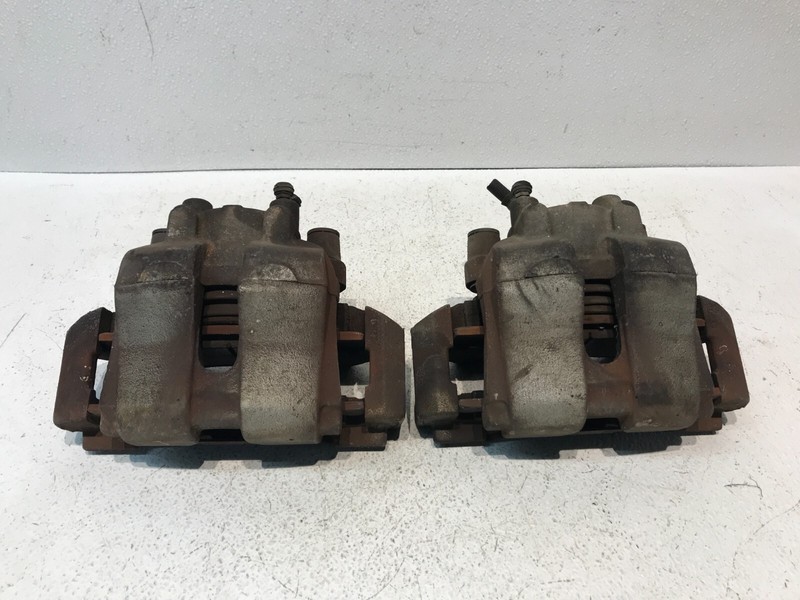 05-08 Ford Escape Front Caliper Left LH Driver Right RH Passenger OEM Pair