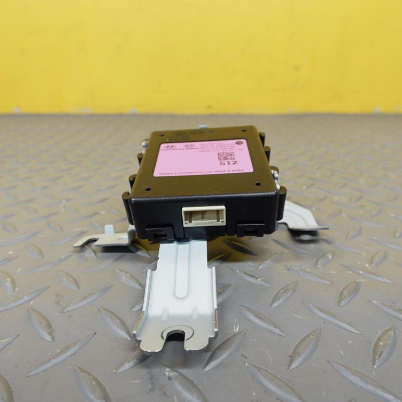 2022-2024 HYUNDAI IONIQ 5 KEYLESS ENTRY RECEIVER CONTROL MODULE OEM 95590GI100
