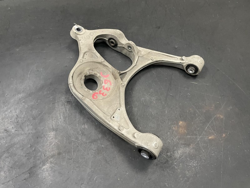 Rear Right Spring Lower Control Arm 2018 Jeep Grand Cherokee 52124810AG 15 -21 X