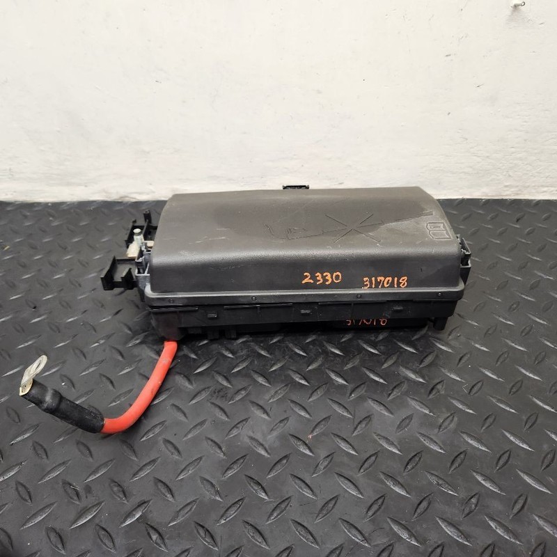 14-16 Chevrolet Malibu 2.5L Fuse Box Engine OEM 23158838