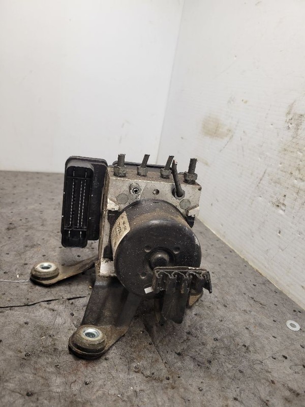 Anti-Lock Brake Part Actuator And Pump Extended Cab Fits 12-13 TUNDRA 1640621