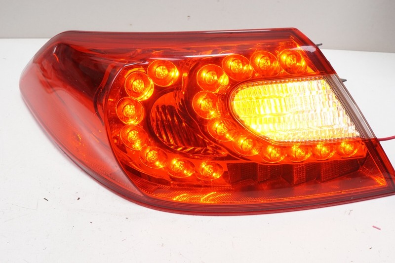 INFINITI M37 M56 Rear Left LH Tail Light Lamp OEM 2011 - 2014