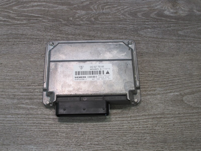 2005-2006 PORSCHE CAYENNE 955 AWD A/T TRANSFER CASE CONTROL MODULE 0AD927755AM