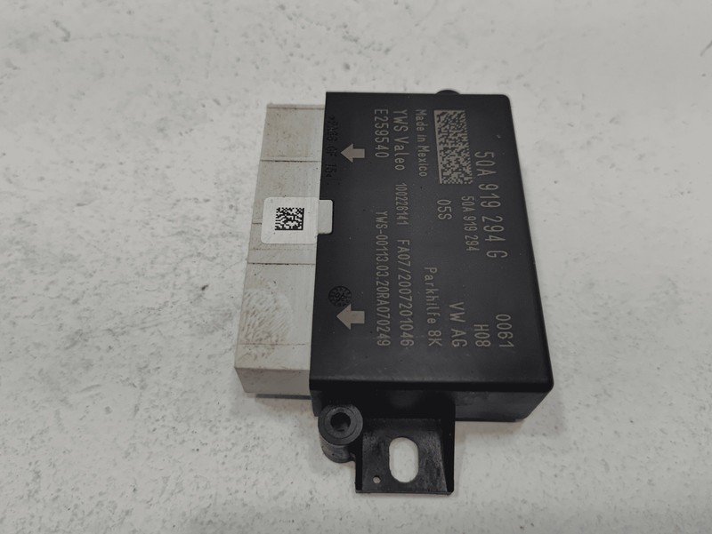 2020-2021 Volkswagen Tiguan Rear Parking Assistant Control Module OEM