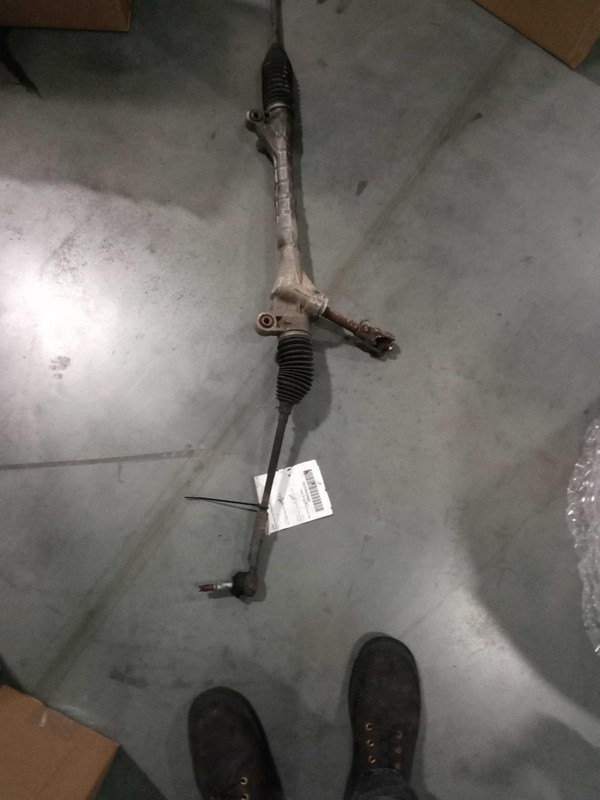 2008 Saturn Vue Rack and Pinion Assembly OEM Silver 133K Miles FWD