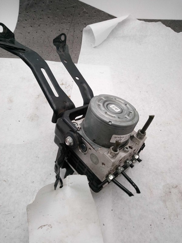 2022 Subaru Ascent ABS Hydraulic Assembly 97K OEM Green 27596XC01A