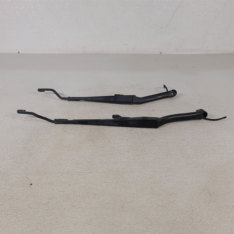 97-04 Corvette C5 Windshield Wiper Arms Lh Rh Pair Aa7374