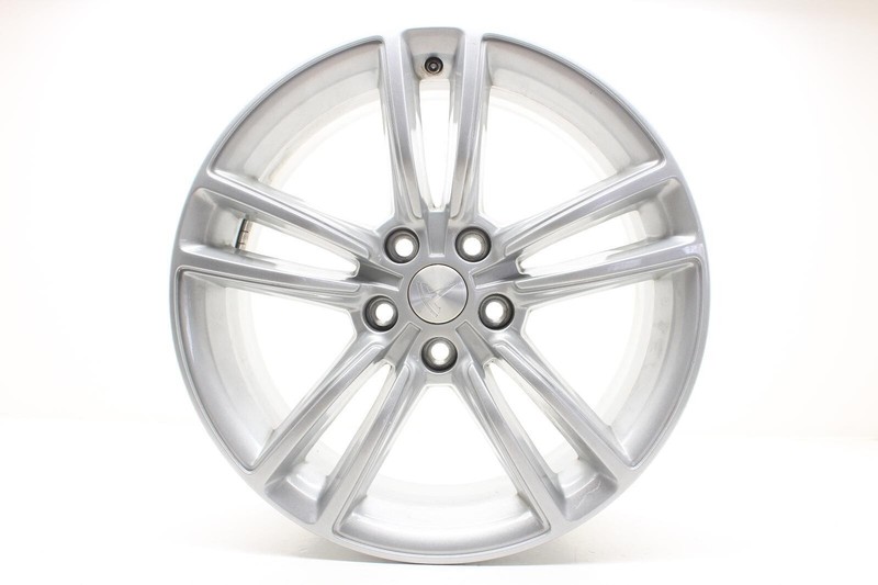 12-16 Tesla Model S Silver 19x8 Inch Wheel