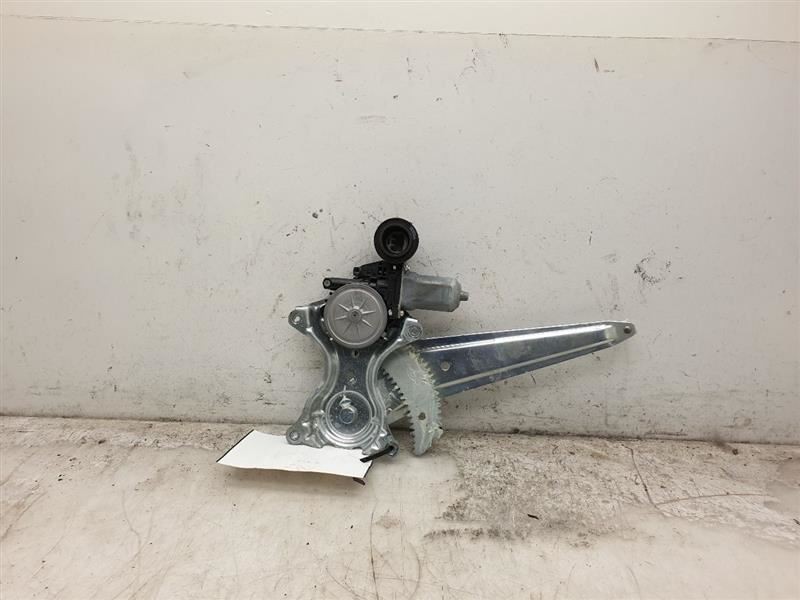 14-18 TOYOTA COROLLA S-PREMIUM DRIVER SIDE REAR DOOR WINDOW REGULATOR