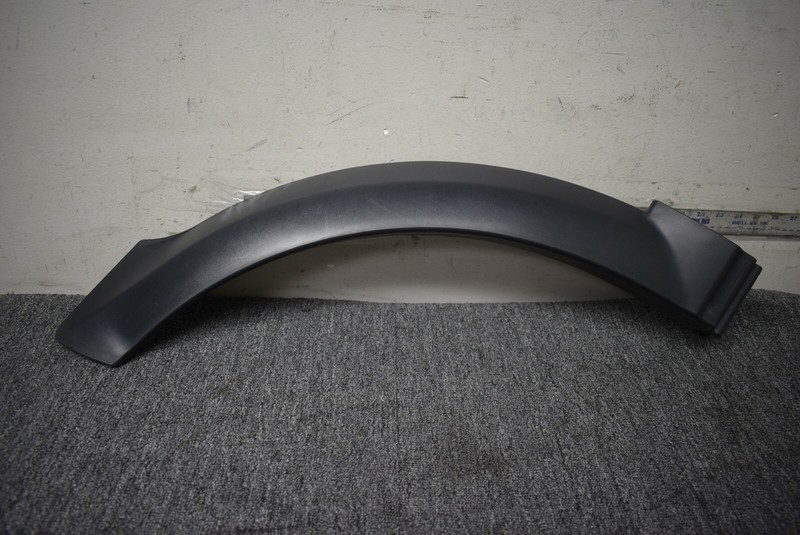 2013-2018 RANGE ROVER L405 RIGHT SIDE QUARTER WHEEL MOLDING FACTORY OEM