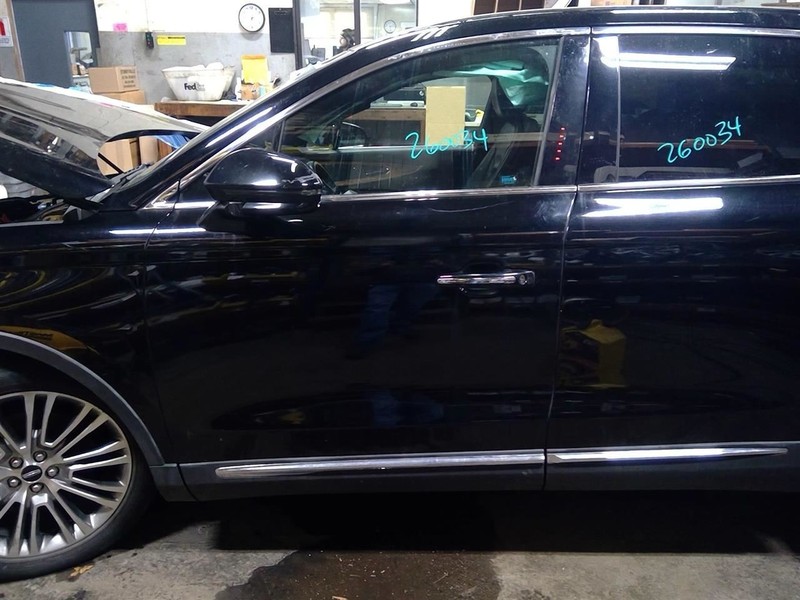 Driver Left Front Door Fits 16-18 MKX 1747631