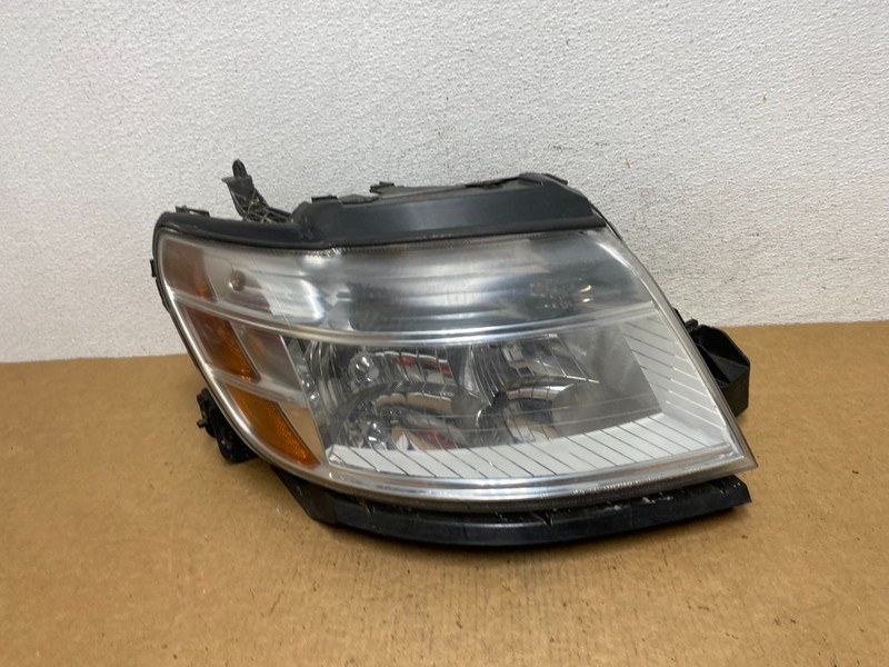 2008 to 2009 Ford Taurus Right Passenger RH Side Halogen Headlight AD4684 DW