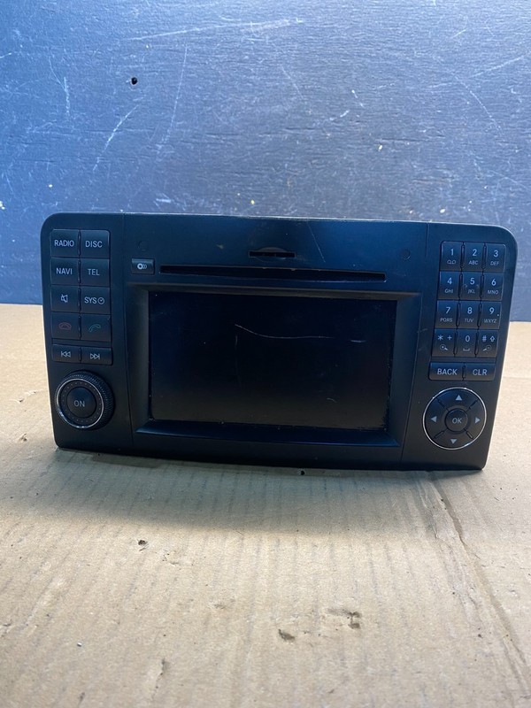 2006 2007 2008 Mercedes ML350 GL450 Radio Navigation Screen Display aa7304 DG