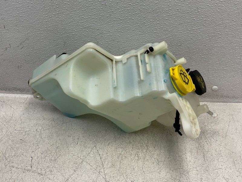 18 19 20 21 Jeep Wrangler Front Windshield Washer Reservoir Tank Bottle 1623 OEM