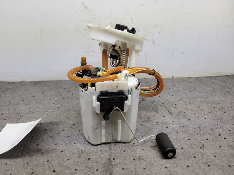 Fuel Pump Assembly Tank Mounted Without Hybrid Fits 17-21 VOLVO S90 1749982