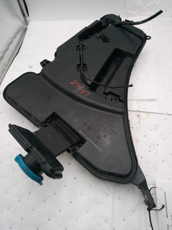 2016 BMW 750i Washer Fluid Reservoir OEM Blue 4.40L 115K Miles NJ25-27457-699766
