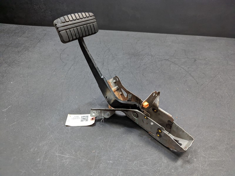 Brake Pedal 2017 Mitsubishi Mirage 2018 2019 2020