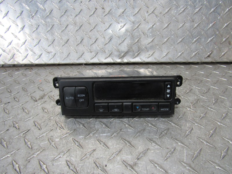 00 01 02 INFINITI G20 AUTOMATIC TEMPERATURE CONTROL