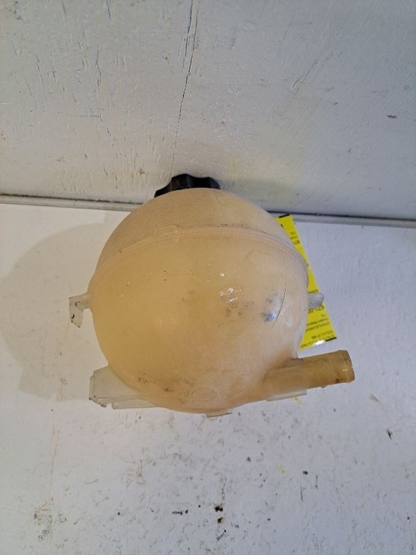 Coolant Reservoir Fits 16-23 MALIBU 3471737