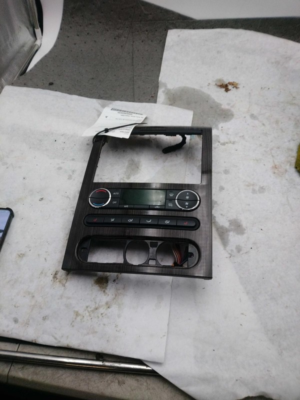 Used A/C Selector Switch fits: 2008 Ford F150 PICKUP w/AC automatic temperature