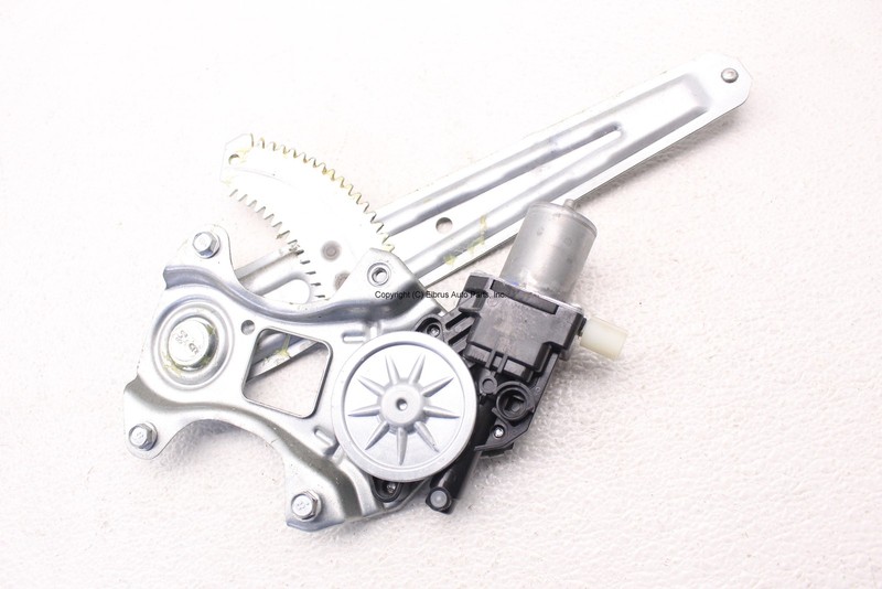 SUBARU IMPREZA 17-23 REAR PASSENGER RIGHT DOOR WINDOW REGULATOR MOTOR 62188FL000