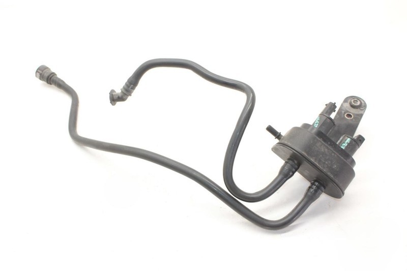 99-04 Porsche 911 3.6L Fuel Vapor Evaporation Line Assembly