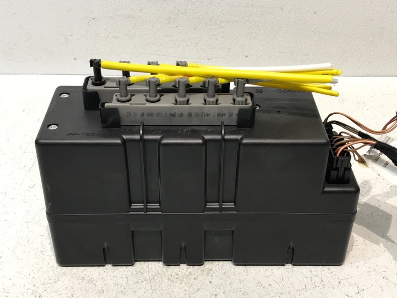 00-06 Mercedes W220 S430 Central Door Locking Vacuum Pump OEM 2208000748