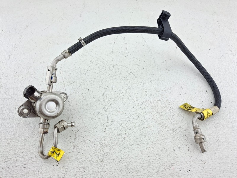 2018 - 2020 GMC TERRAIN 2.0L GASOLINE ENGINE HIGH PRESSURE FUEL PUMP OEM