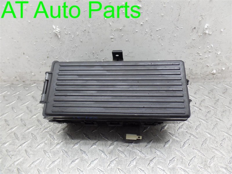 04 05 06 LINCOLN AVIATOR 4.6L UNDER HOOD FUSE BOX R203393