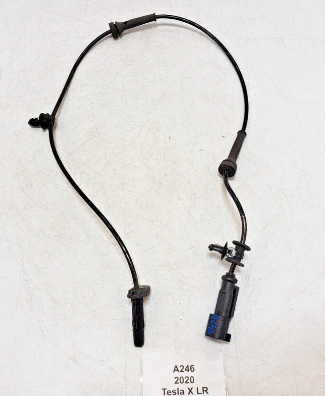 ✅ 2016-2020 OEM Tesla Model X Front Right Passenger Side Speed ABS Sensor Module