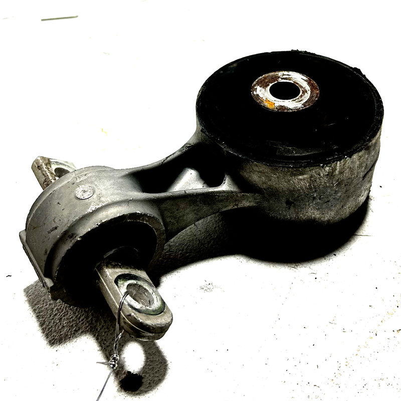 2016-2022 ACURA ILX 2.4L ENGINE FRAME MOUNT TORQUE ROD LOWER SUPPORT BRACKET OEM