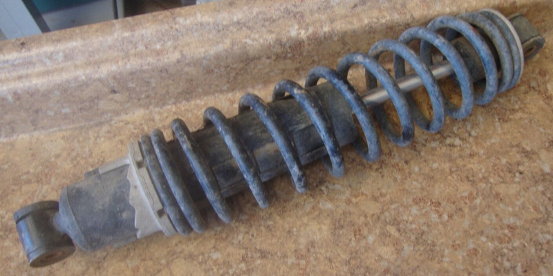 2002 2004 Polaris Sportsman 500 HO 4x4 ATV Back Rear Shock Spring Suspension 05