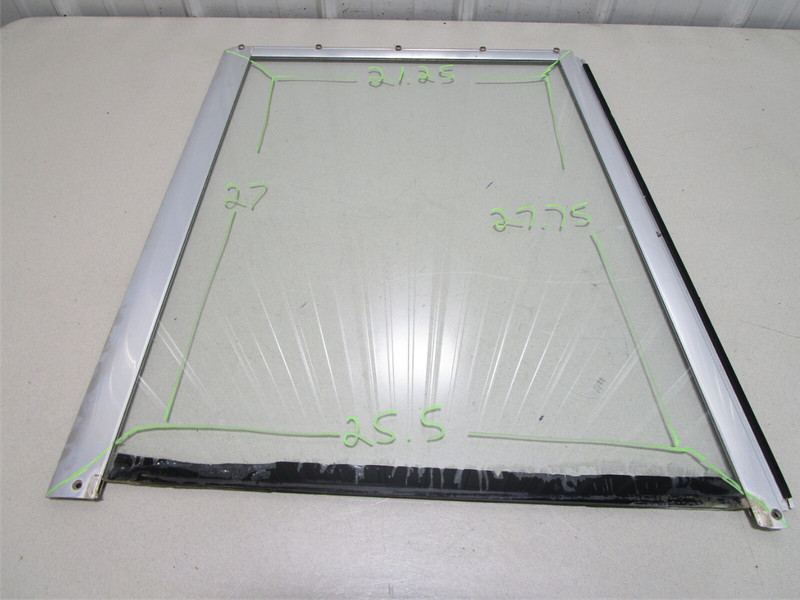 Bayliner Capri Front Starboard Windshield Window 21.25 x 25.5 x 27 x 27.75