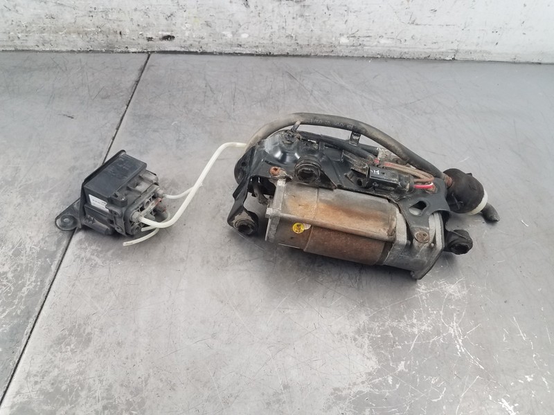 2013 Mercedes Benz AMG E 63 Air Suspension Compressor #2179 D5