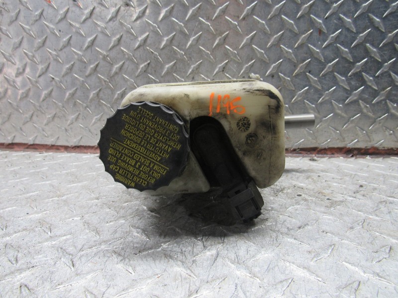 06 07 08 09 10 FORD EXPLORER BRAKE MASTER CYLINDER