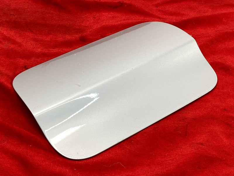 14-19 BMW F34 3 Series GT Rear Gas Fuel Tank Fill In Flap Trim Cover Silver OEM✅