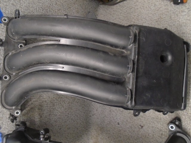 USED INTAKE MANIFOLD 1 6CE-13641-00-00 YAMAHA OUTBOARD 2010-2023 225-300 HP #2
