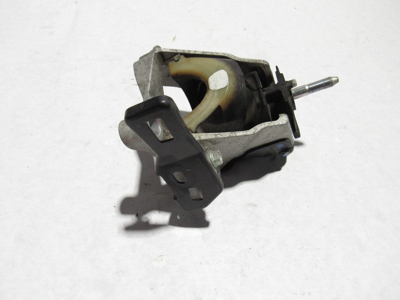 Fiat 124 Spider 2018 1.4L RWD Left Engine Motor Mount Bracket Support 15-20 *