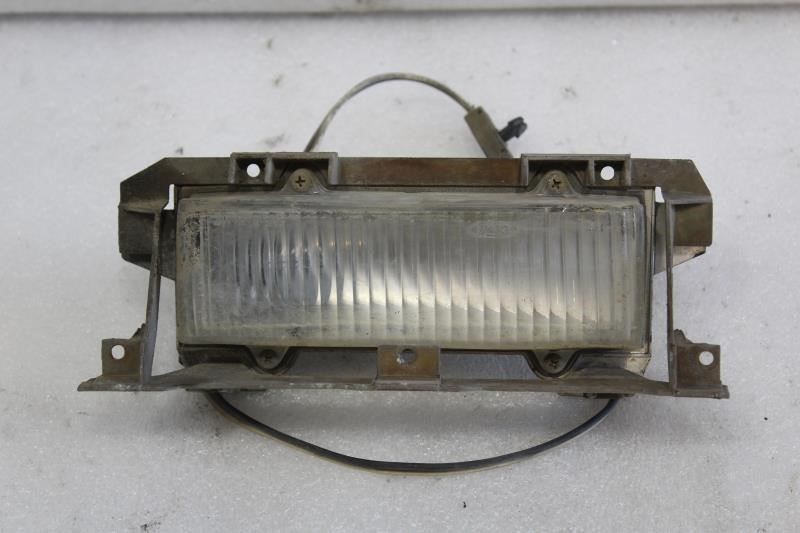 1976 LINCOLN CONTINENTAL MARK IV LEFT DRIVER FOG LIGHT LAMP D2LB-15A206-A