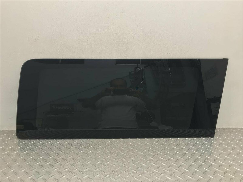03-07 HUMMER H2 PASSENGER QUARTER GLASS OEM 284-05971AR