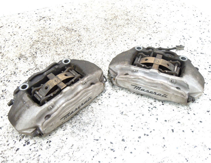 2017 17 Maserati Ghibli Front Brake Caliper Pair Left Right Brembo OEM
