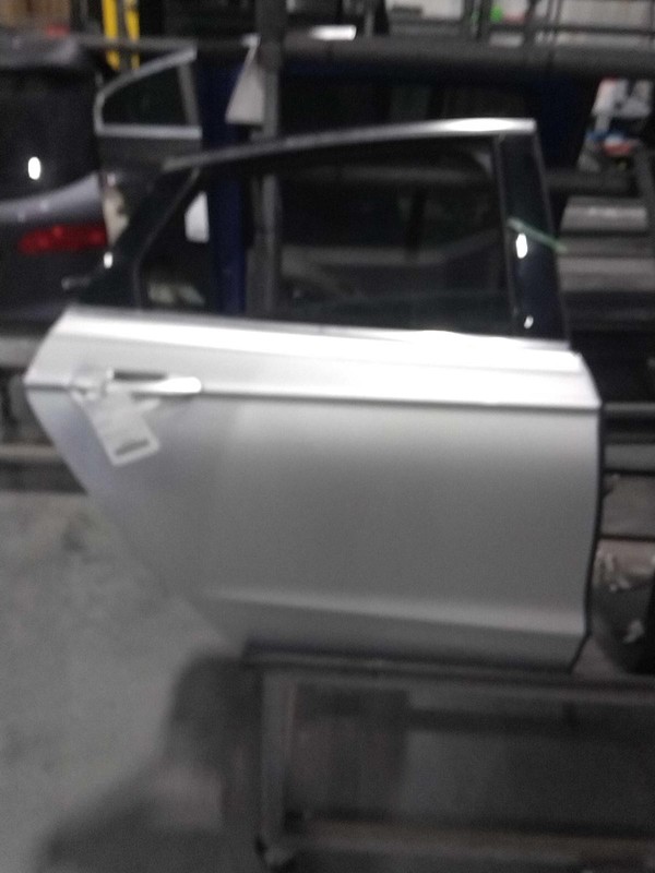 2015 Ford Fusion Rear Right Door Silver 322629 141K Miles Used OEM Part