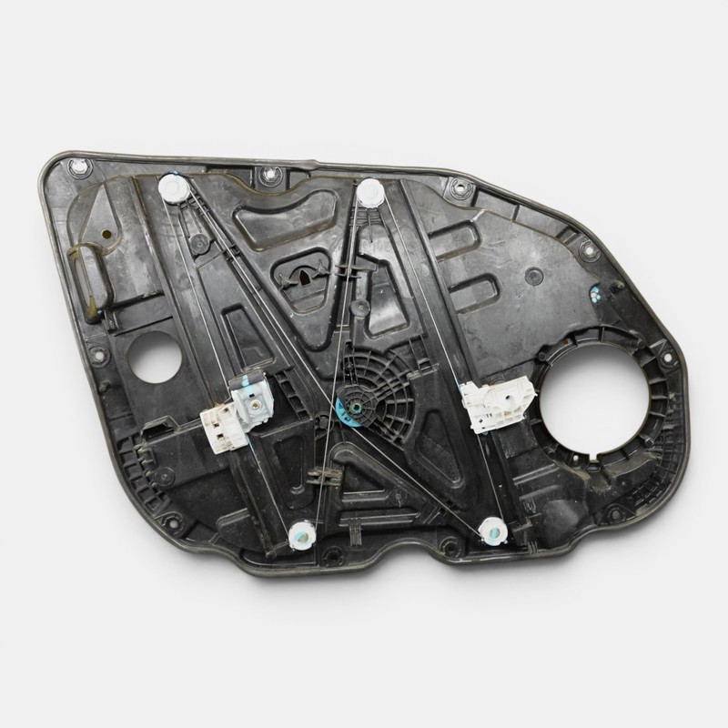2021-2024 KIA K5 GT-LINE FRONT RIGHT SIDE DOOR WINDOW REGULATOR CARRIER OEM